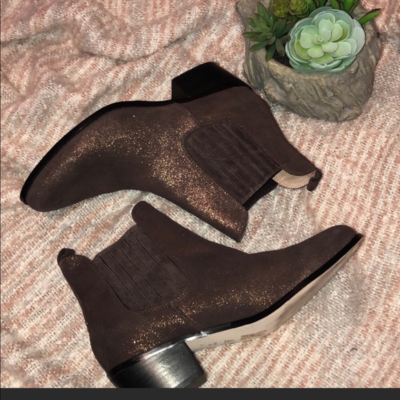 NIB Anthropologie Metallic Chelsea Boots - Picture 3 of 6